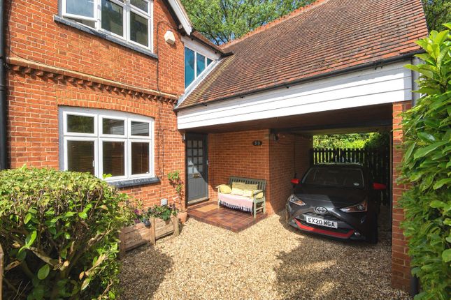 4 bed property, in Ellesmere Road, £1,425,000