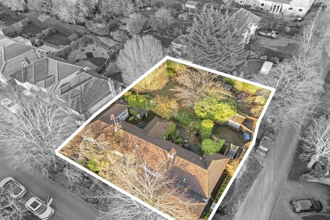 4 bed property, in Development Opportunity, £900,000