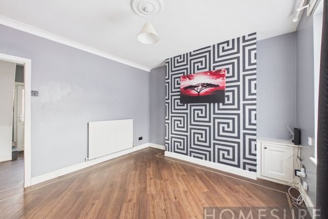 2 bed property, in Weightman Grove, £95,000