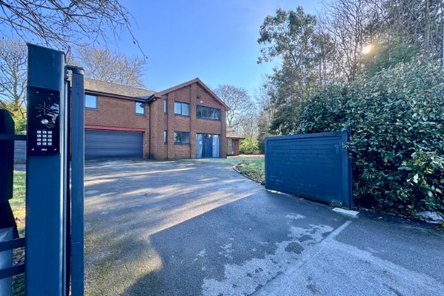 4 bed property, in 14 Breckland Drive, £850,000