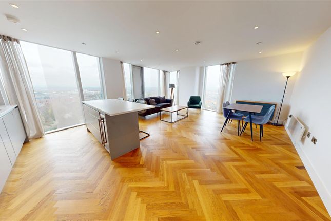 2 bed property, in Deansgate Square, £380,000