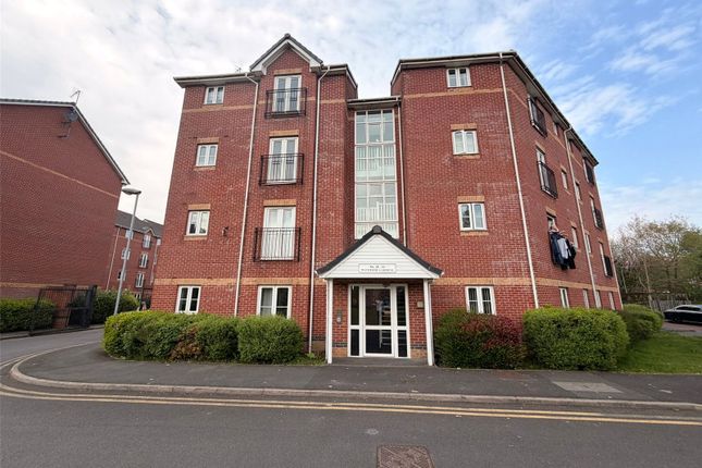 2 bed property, in Waterside Gardens, £100,000