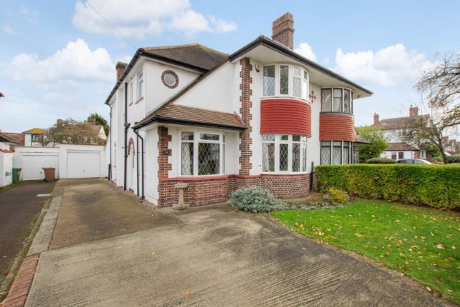 4 bed property, in Willersley Avenue, £800,000