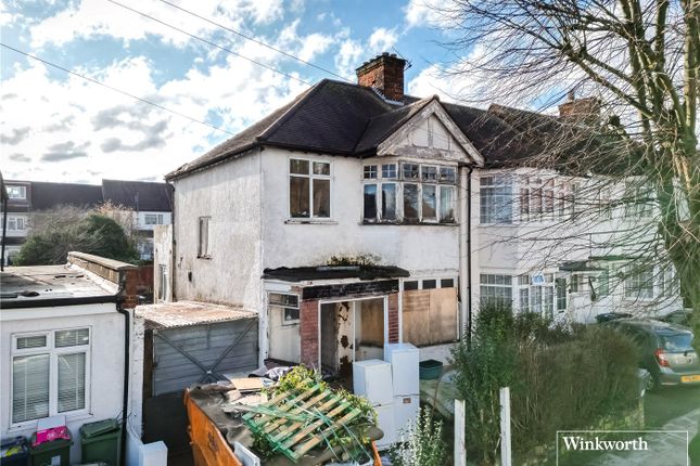 3 bed property, in Sudbury Heights Avenue, £500,000