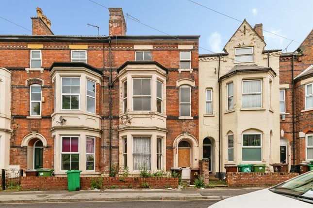 5 bed property, in Colville Street, £200,000