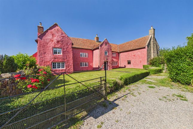 3 bed property, in Colehouse Lane, £325,000