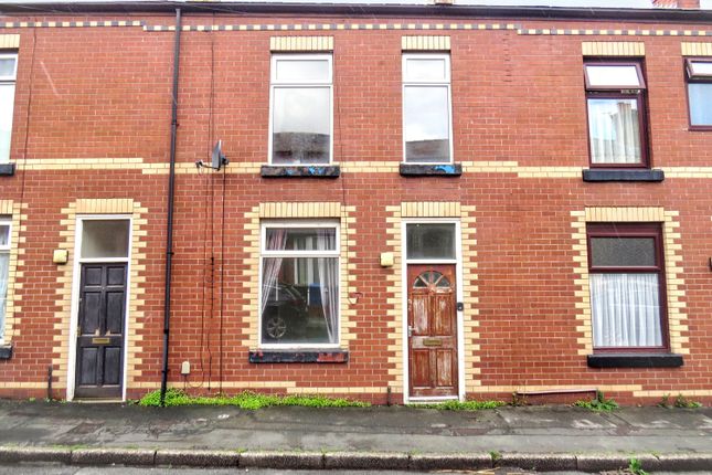 2 bed property, in Wright Street, £45,000