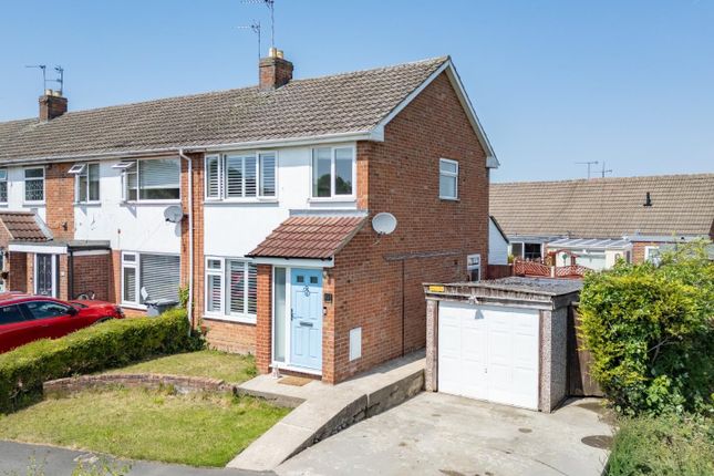 3 bed property, in Springfield Close, £280,000