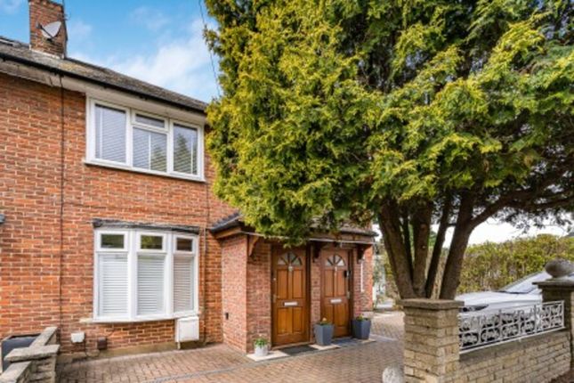 2 bed property, in Kirksted Road, £425,000