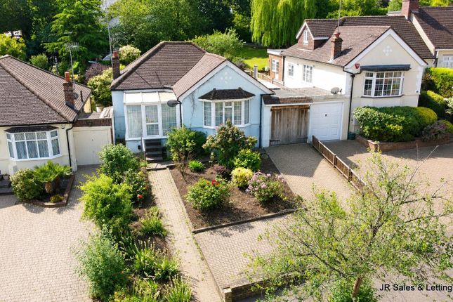 3 bed property, in King James Avenue, £649,950