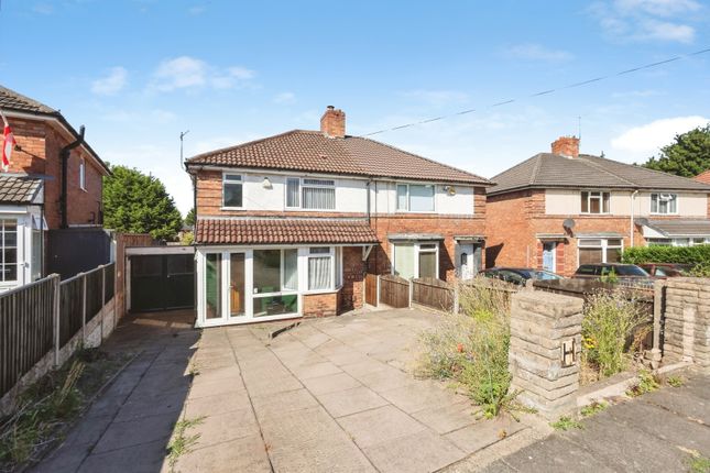 3 bed property, in Caversham Road, £220,000