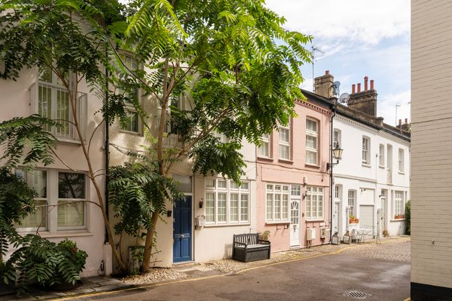 4 bed property, in Ovington Mews, £3,350,000