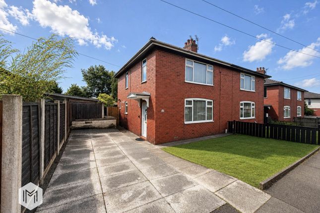 3 bed property, in Crompton Way, £190,000