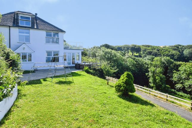 4 bed property, in Station Road, £995,000