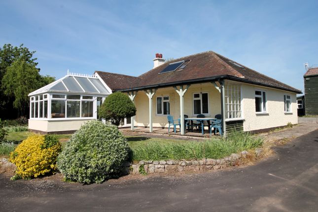 3 bed property, in Whitestone, £650,000