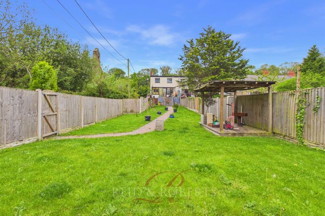 3 bed property, in Main Road, £230,000