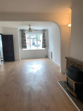 3 bed property, in Misbourne Road, £499,995