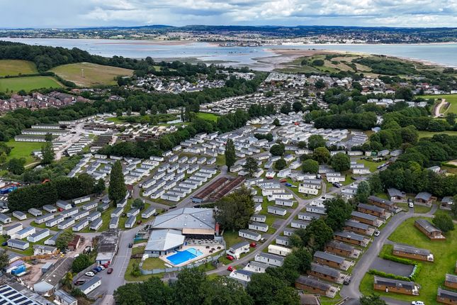 2 bed property, in Golden Sands Holiday Park, £59,995