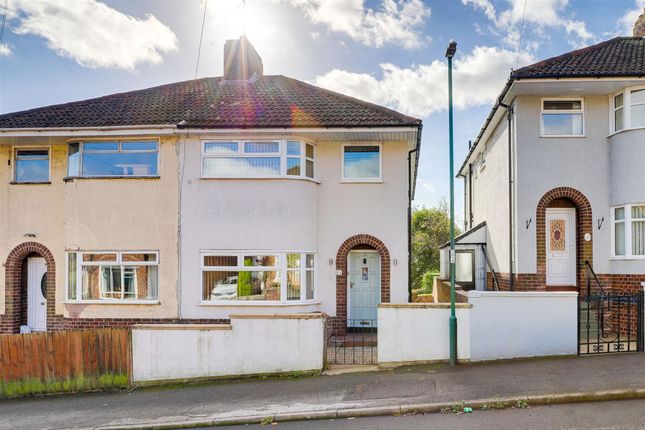 3 bed property, in Radstock Road, £185,000