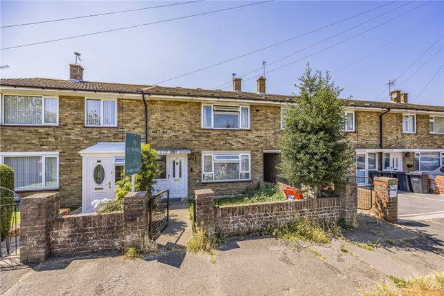2 bed property, in Wakfords Way, £245,000
