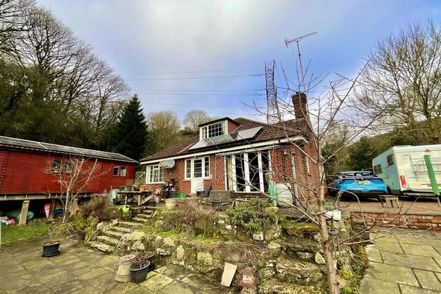 4 bed property, in Edge Dell, £450,000