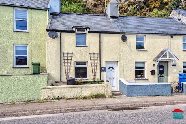 2 bed property, in Lon Abererch Road, £85,000