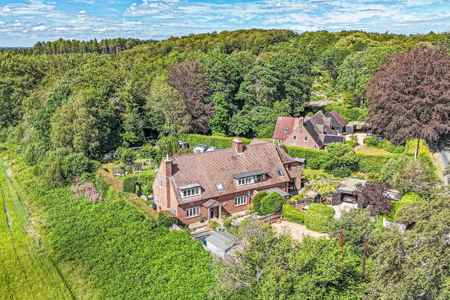 4 bed property, in Whatlington, £650,000