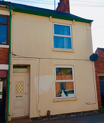 2 bed property, in Harcourt Street, £142,500