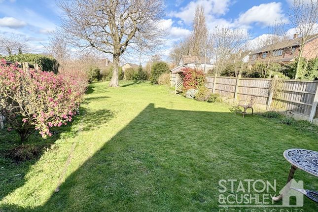 3 bed property, in Birkland Avenue, £185,000