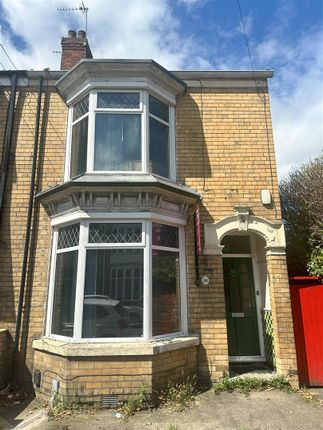 4 bed property, in Heathcote Street, £180,000