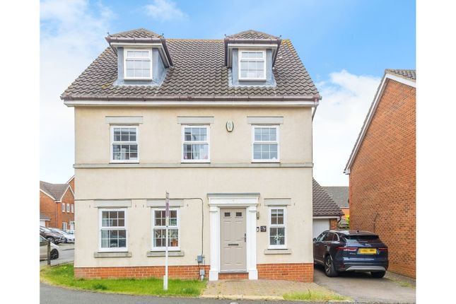 5 bed property, in Nicolson Drive, £575,000