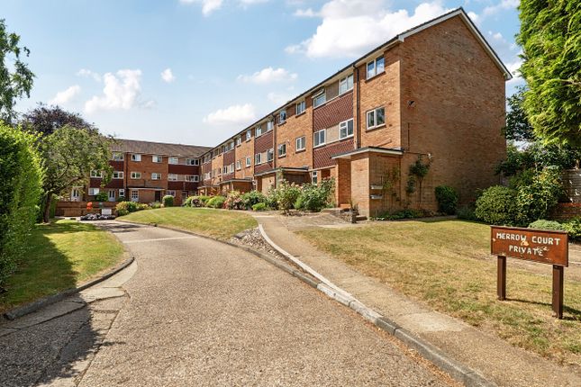 2 bed property, in Levylsdene, £345,000