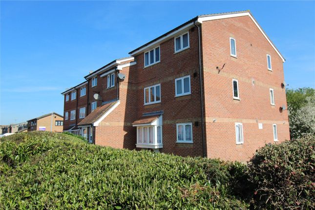 1 bed property, in Lesney Gardens, £100,000