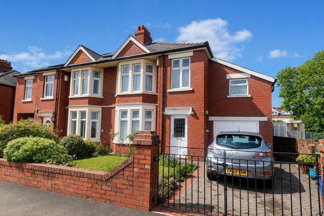 4 bed property, in Caedelyn Road, £475,000