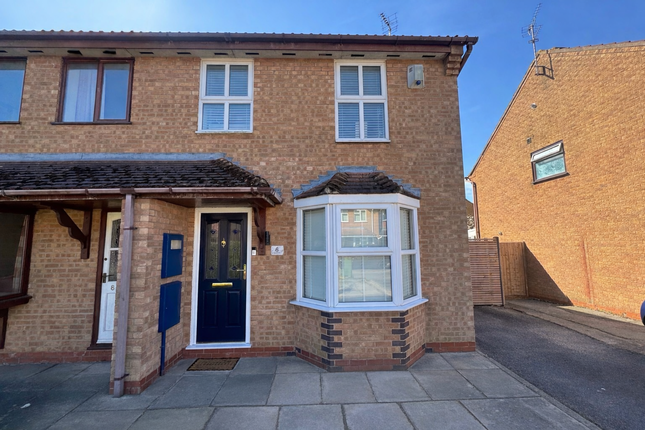 3 bed property, in Cannam Close, £260,000