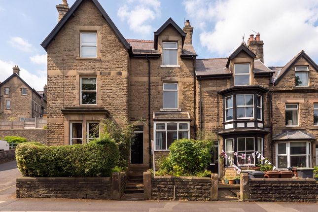 4 bed property, in West Road, £260,000