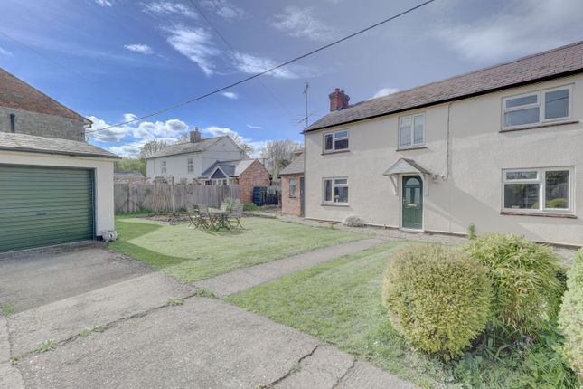3 bed property, in Ford, £425,000
