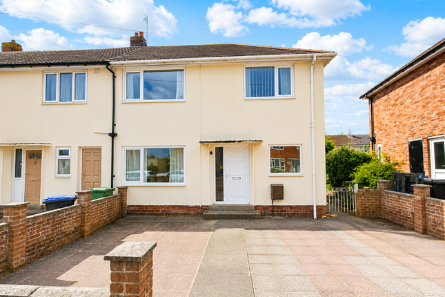 3 bed property, in Birch Drive, £70,000