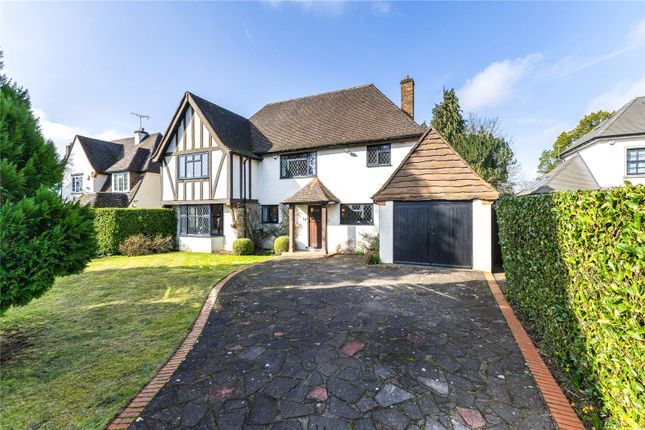 4 bed property, in Chestnut Avenue, £1,395,000