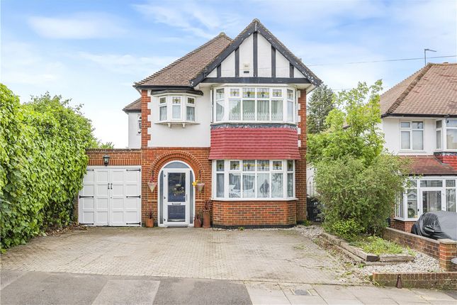 4 bed property, in Cloonmore Avenue, £950,000