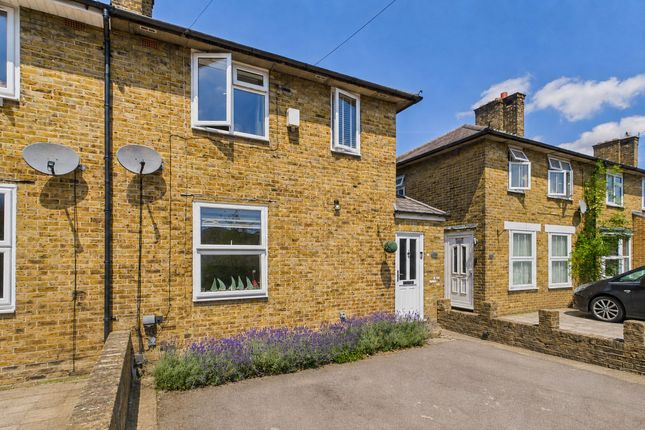 3 bed property, in Welbeck Road, £495,000