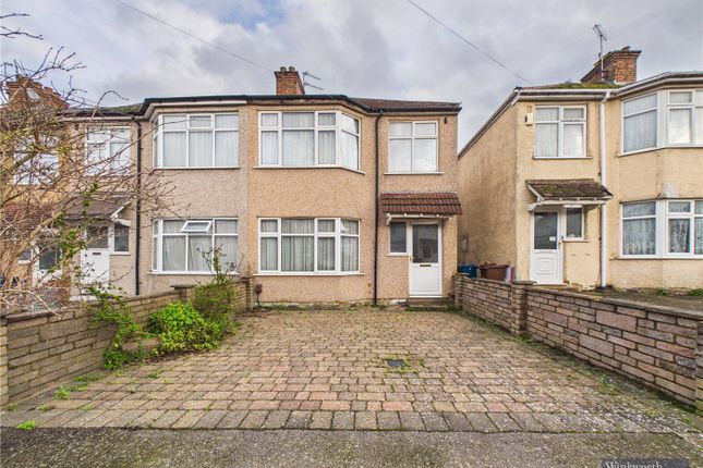 3 bed property, in Hill Road, £500,000