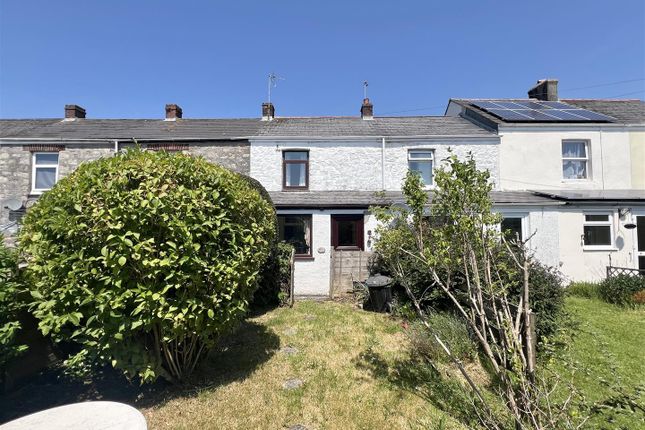 2 bed property, in Rashleigh Place, £90,000