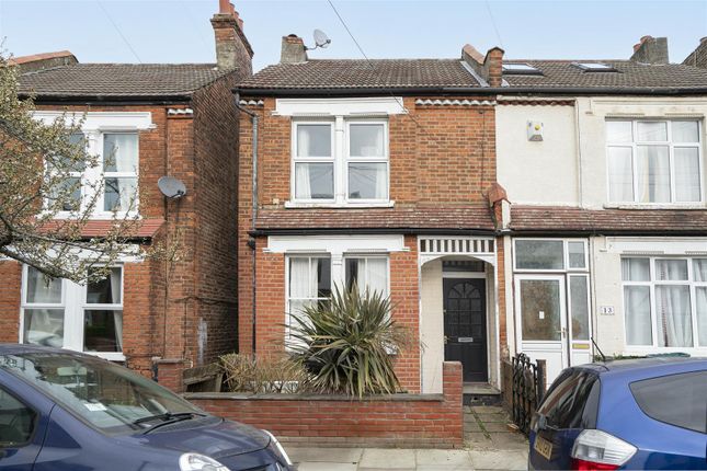 2 bed property, in Marlborough Road, £665,000