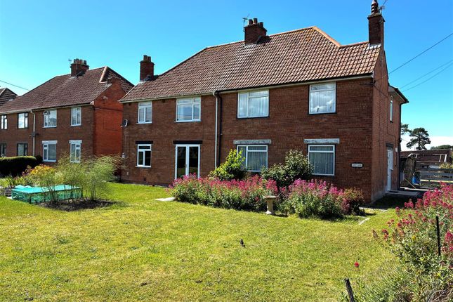 3 bed property, in Church Street, £215,000