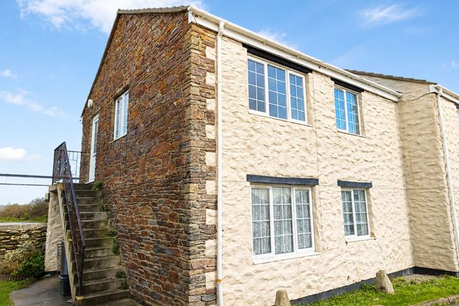 2 bed property, in Trevarrian, £189,950