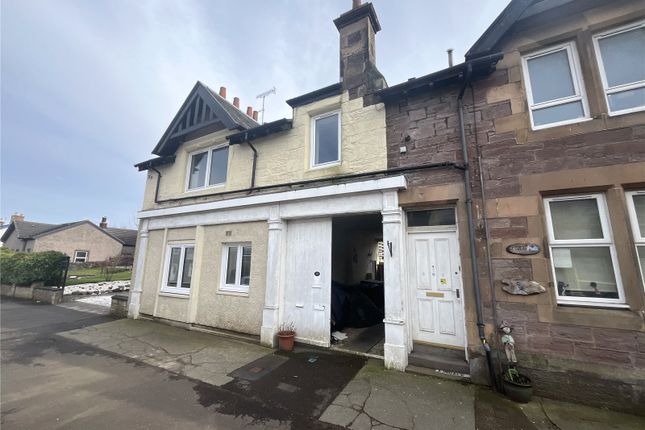 2 bed property, in Moray Street, £70,000