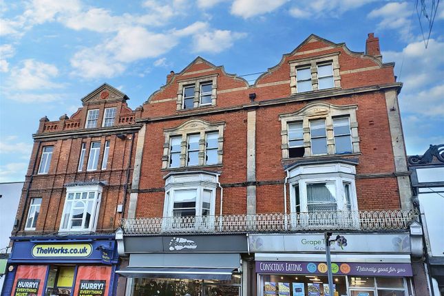 1 bed property, in Tamar Mews, £115,000