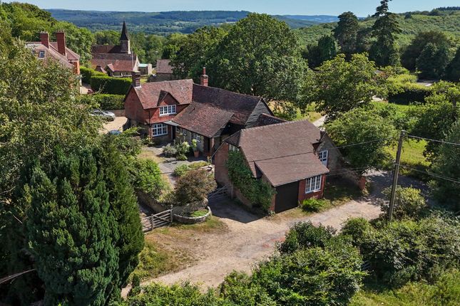 3 bed property, in Linchmere, £945,000