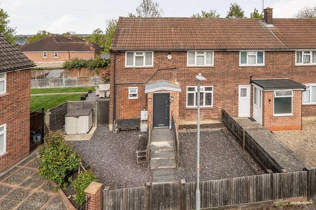 4 bed property, in Cotswold Avenue, £585,000